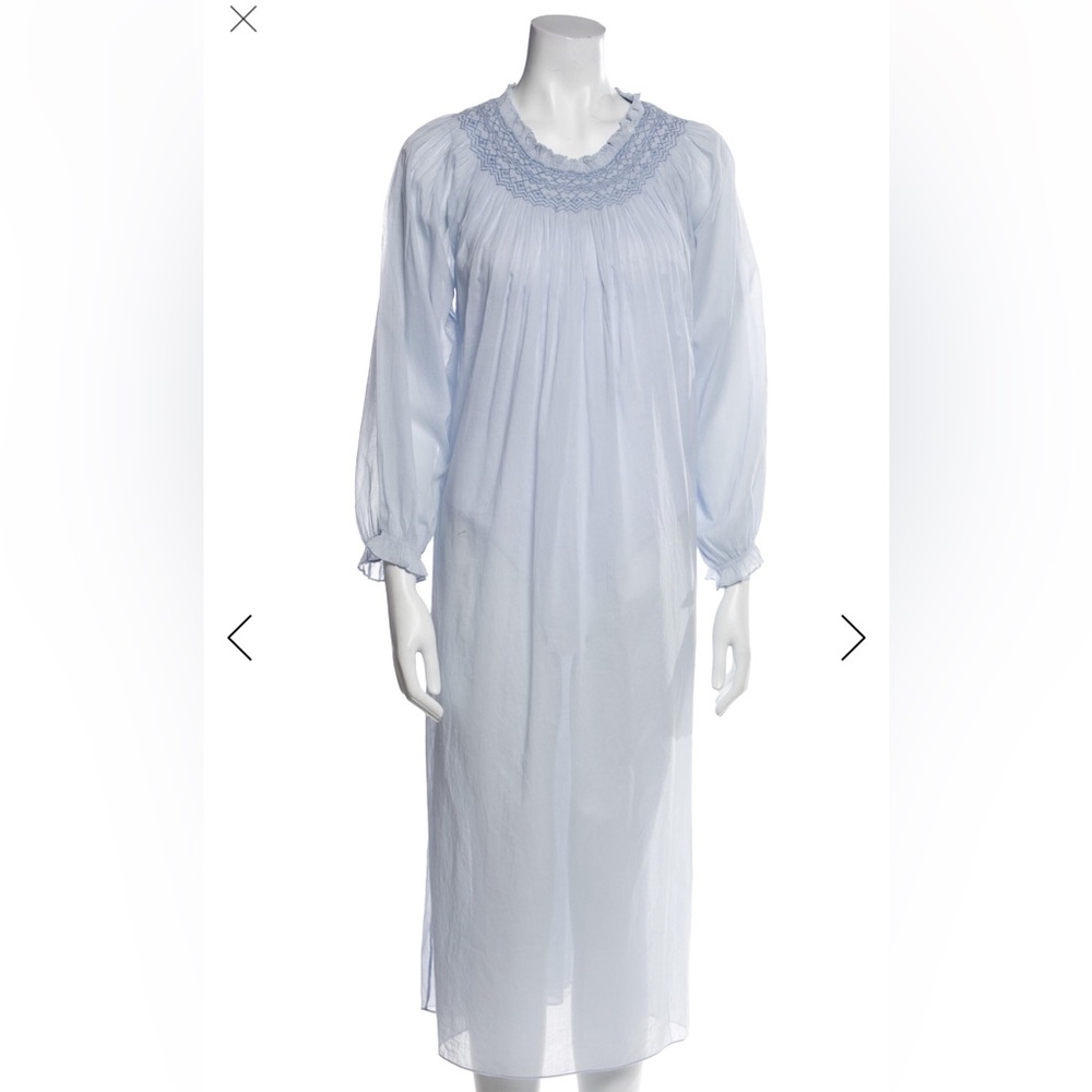 Doen light blue orchid night gown. Size XS